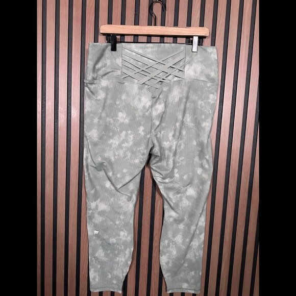 New Fabletics Pants XXL / 1X Green Tie Dye Ribbed Boost High Rise 7/8 Leggings - Picture 2 of 9